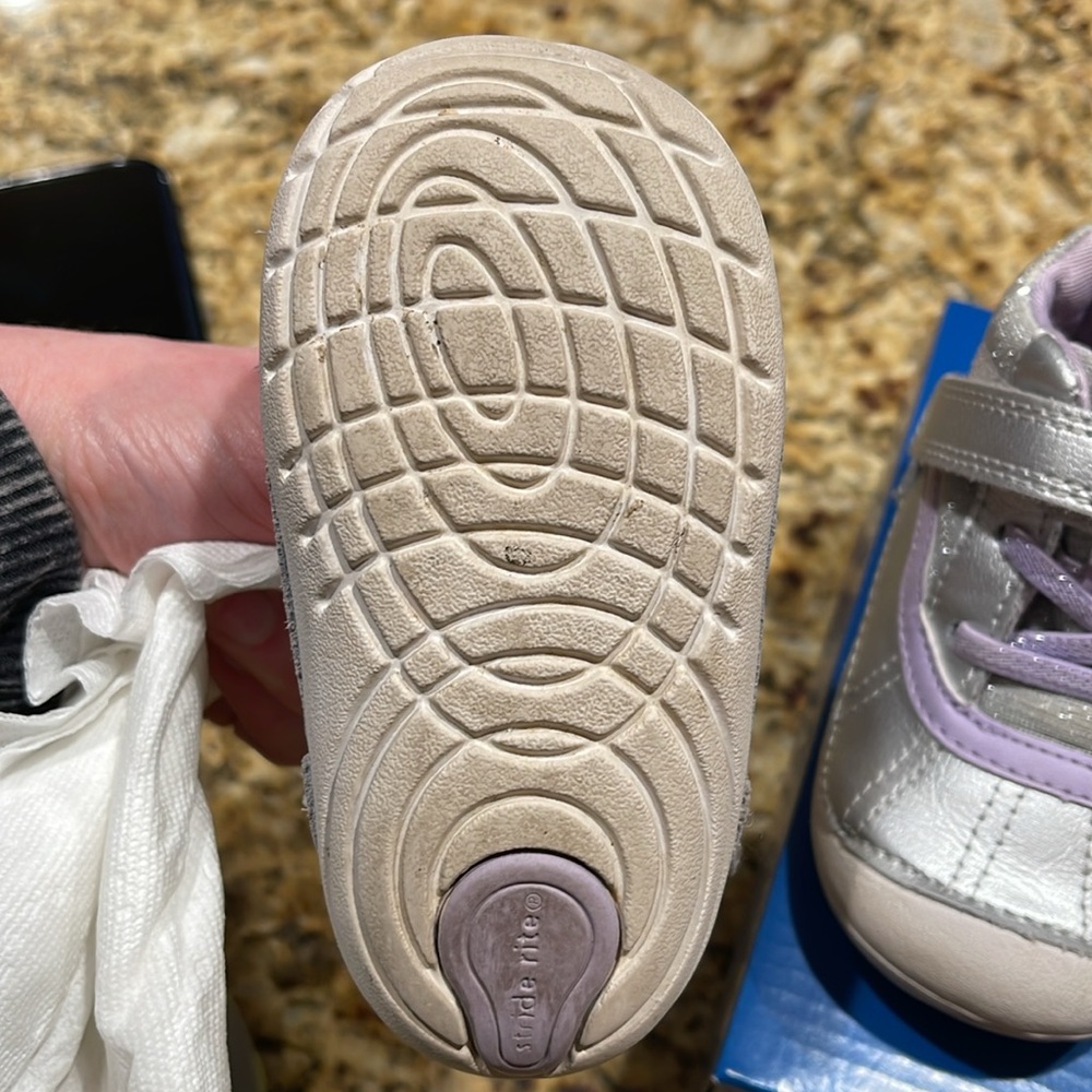 Stride Rite Size 5 - Picture 3 of 3